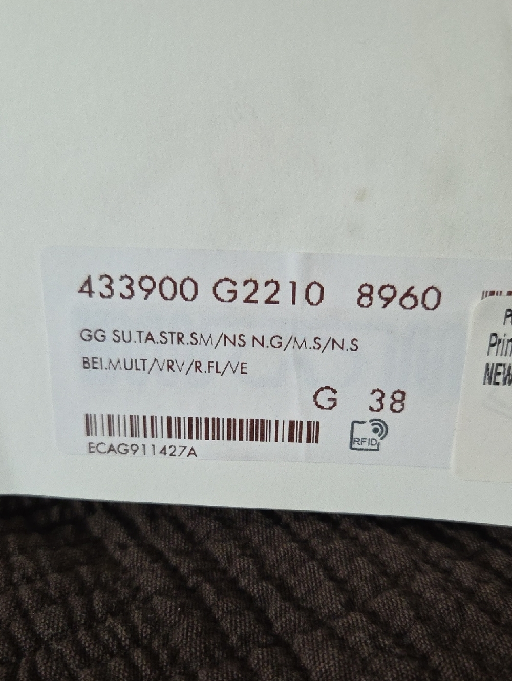 Gucci Ace Strawberry Sneaker Size 38 - Picture 12 of 12